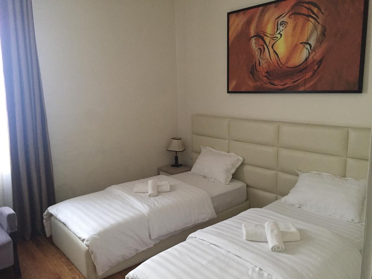 Living Hotel Tiran Dış mekan fotoğraf