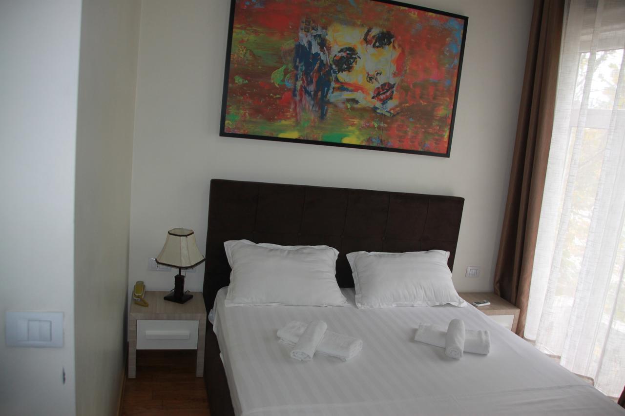 Living Hotel Tiran Dış mekan fotoğraf